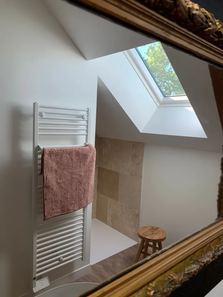 Salle d’eau partagée 